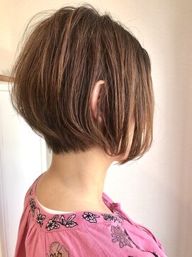 コルテ(corte) 前下りのグラデーションボプ