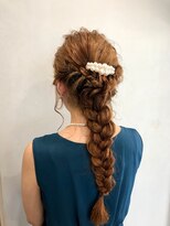 スリースター(THREE STAR)&nbsp;【THREE STAR】編み下ろしヘアアレンジ