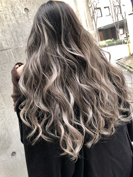 メリー(merry craftsman's factory) 外国人風バレイヤージュアッシュベージュハイライトグレージュ