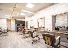 hairs BERRY 阪急桂店 【ヘアーズベリー】