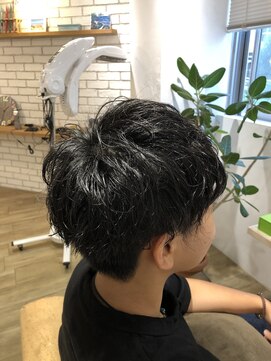 フェルーチェ(hair make Feluce) ツーブロックパーマスタイル