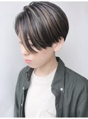 【モリオ原宿】ハンサムショート　黒髪　外国人風ハイライト
