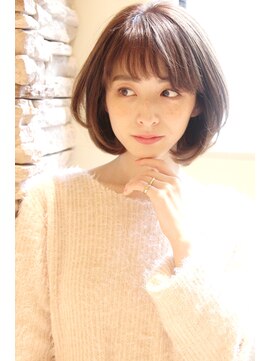 レウナ 外苑前(Reuna) 30代40代大人可愛いボブ　丸みが可愛いワンカールボブ