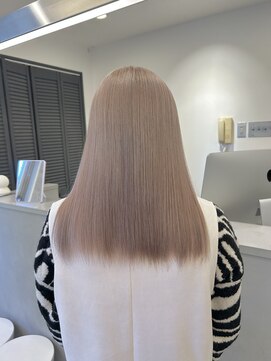 ルーブ トウキョウ(Loob. TOKYO) ハイトーンミルクティーカラー【韓国風、池袋】