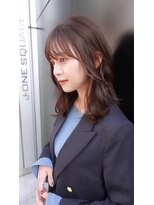 ノイ(noi)&nbsp;レイヤーカット 髪質改善トリートメント 流し前髪 ブラウン