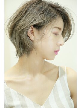 ヘアアンドメイク ビス イオンモール八幡東店(Bis!) 【Bis!八幡東/担当：古野】ニュアンスショート