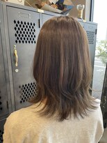 アチーブリス(achieve Liss)&nbsp;大人可愛いレイヤーカット グレージュカラー♪