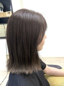 リブレ(LIBRE+hp) オリーブベージュ×外ハネ