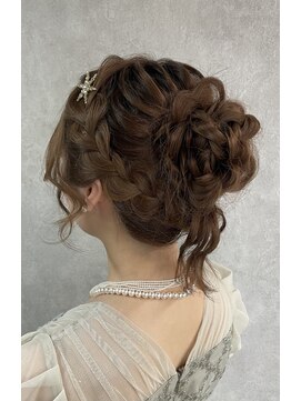 リブレ(Rebre) 華やか高めアップスタイル**