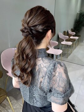 ネウィ 広島(newi) ヘアアレンジ