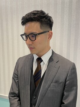 エルエフェ(EL JEFE) 【フェード×ビジネスショートスタイル】［東中野］［落合］