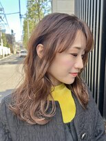 ベージュカラーレイヤースタイルパーマ風アレンジ