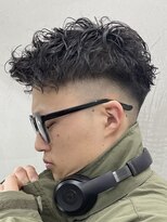 フィフス 渋谷(fifth)&nbsp;渋谷スパイキーパーマメンズカットスパイキーショートフェード