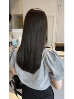 ログ(log)&nbsp;ニュアンスパーマ　髪質改善カラー　顔まわり　レイヤー　艶髪