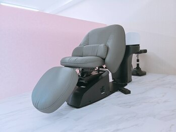 アンクレット(anklet)の写真/フルフラットのスパ専用ベッドで思わず眠ってしまうほどの気持ち良さ♪キレイな髪は健やかな頭皮から―。