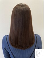 プティット(petite)&nbsp;艶感重視の髪質改善カラー×上品ナチュラルロング