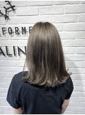 外ハネロングボブ