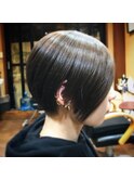 “美”シルエットショートボブ