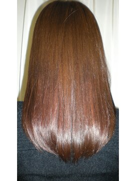 カットサロンウエスト 強制縮毛ストレート