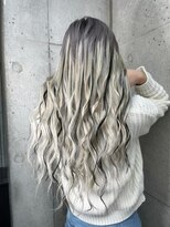 ワン(ONE)&nbsp;シルバーグラデーション！