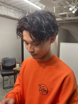 スレイ 西宮(SLAY) センターパート×ツイストスパイラルパーマ