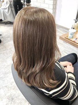 リーオオサカ(Lee Osaka) 【ブリーチなし】ミルクティーカラー/kana