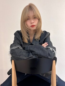 ヴィオットバイサロン(Viot by Salon) 大人シースルーバング 顔周りレイヤーカット 鎖骨ミディアム