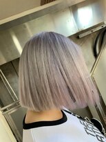 リアリス フレーゼ(Realis Fleuze)&nbsp;ホワイトシルバーカラー