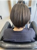 白髪ぼかしハイライト大人ショート