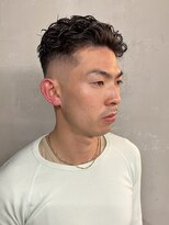 フランクスバーバーリザーブ 人形町店(FRANK’S BARBER RESERVE) スキンフェードオールバックパーマ y