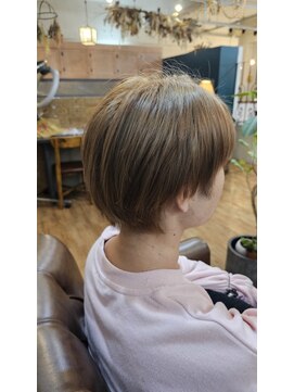 キートス(Kiitos) ベージュ系ハイトーンカラー