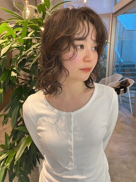 シアン(SYAN) 【清水】ミディアムレイヤーパーマゆるふわ