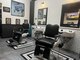 ドープザバーバー(DOPE THE BARBER)の写真/【若江岩田/夜23時まで営業】仕事帰りにも気軽に通える◎男の隠れ家的な空間で至福のひと時を〈理容室〉