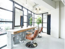 アモフ ヘアアンドアイラッシュ(amof HAIR&EYELASH)