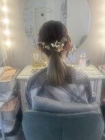 イノチカ(INOCHIKA) ダウンスタイルポニーテール