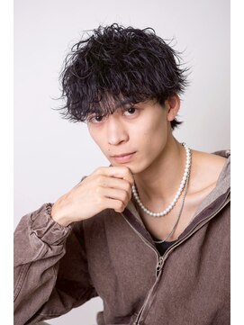 ルフュージュ バイ プロデュース 相模大野店(Refuge by Produce) メンズパーマ