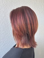 フッタ(Futta)&nbsp;ウルフカット×レッドブラウン【西武新宿駅】【駅近徒歩1分】