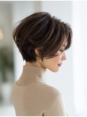 40代50代後ろ姿がきれいなハイライトショート