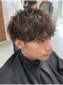 センターパート波巻きパーマニュアンスパーマ