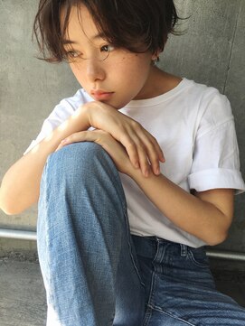 ルーム(Loom.) 〈スタイリング簡単〉乾かすだけでok外国人風前下がりショート