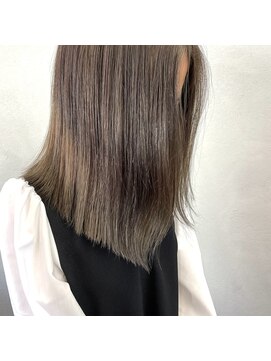 サロン ド イズミ ライトマットベージュ
