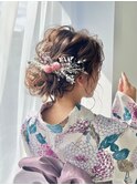 結婚式や二次会の定番で人気♪シニヨンスタイル