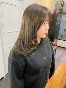 ステア メゾン(stir maison) オリーブカラー/フェミニンレイヤーカット