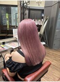 ピンクベージュ