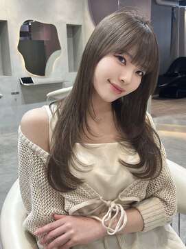 グロー 大宮(GLROW) 似合わせカットメルティカラーフェミニンロングマロンベージュ