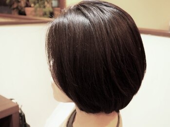 凛の写真/【圧倒的な再現性】実力派女性スタイリストが創るカットでブローアイロン無しでもまとまる"素髪美人"へ…
