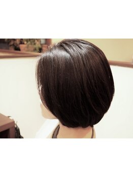 40代・50代の大人女性を中心にファン多数！年齢に寄り添った丁寧な提案力で大人の魅力を引き出します！