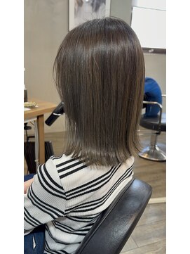 クレア(CLAIRE by GRAPEVINE) 結べる切りっぱなしボブ