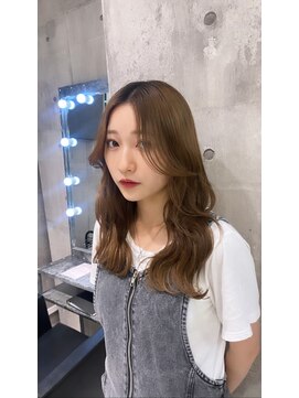 ハイトーン/ダブルカラー/クラゲヘアー/オリーブグレー/小顔/