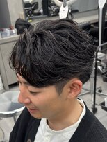 オーバルバイアピッシュ(OVARL by apish)&nbsp;フェザーパーマ/メンズパーマ/毛流れパーマ/センターパート